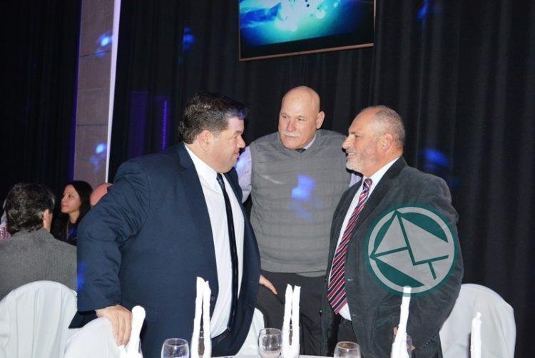 Nedela participó del acto de reinauguración del Salón de Bomberos