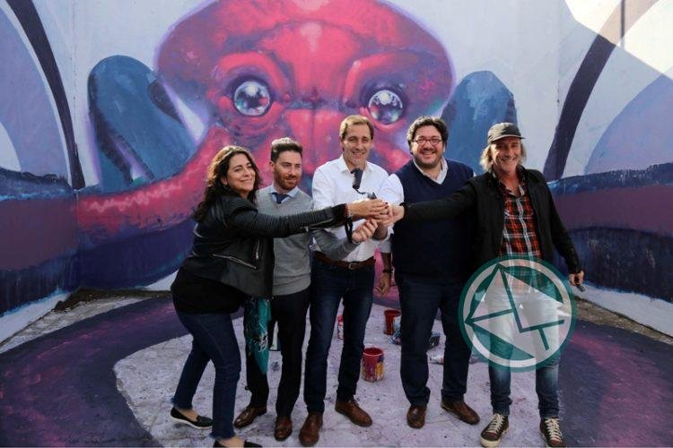 Garro y Avelluto inauguraron un mega mural en la República de los Niños Garro y Avelluto inauguraron un mega mural en la República de los Niños