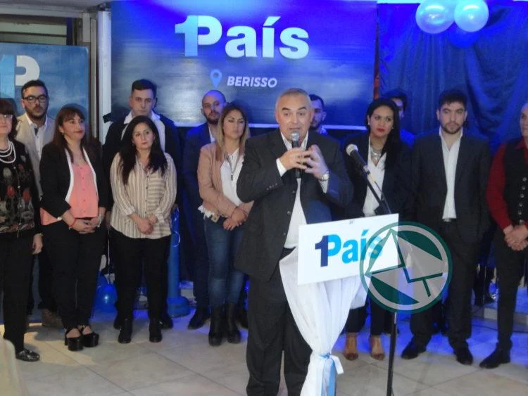 Celi realizó la presentación de su lista "Nace Un País"