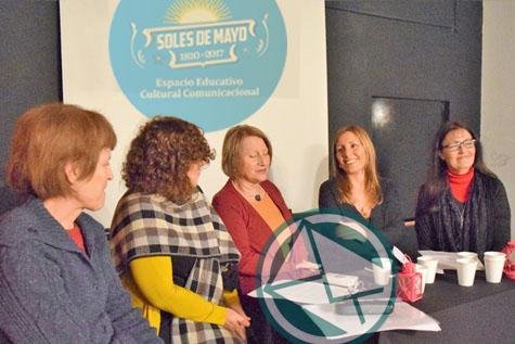 Soles de Mayo Berisso presentó en Che Jauretche el libro “Regresos y Despertares “