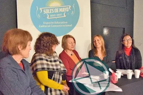 Soles de Mayo Berisso presentó en Che Jauretche el libro “Regresos y Despertares “