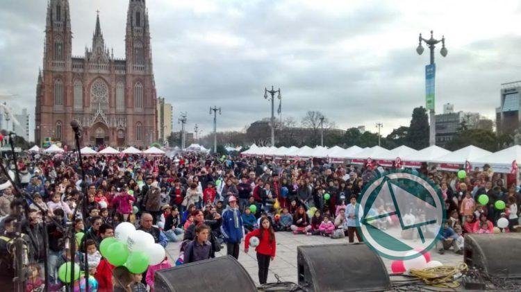 Perú celebra el aniversario de su independencia con un fin de semana a todo color en Plaza Moreno