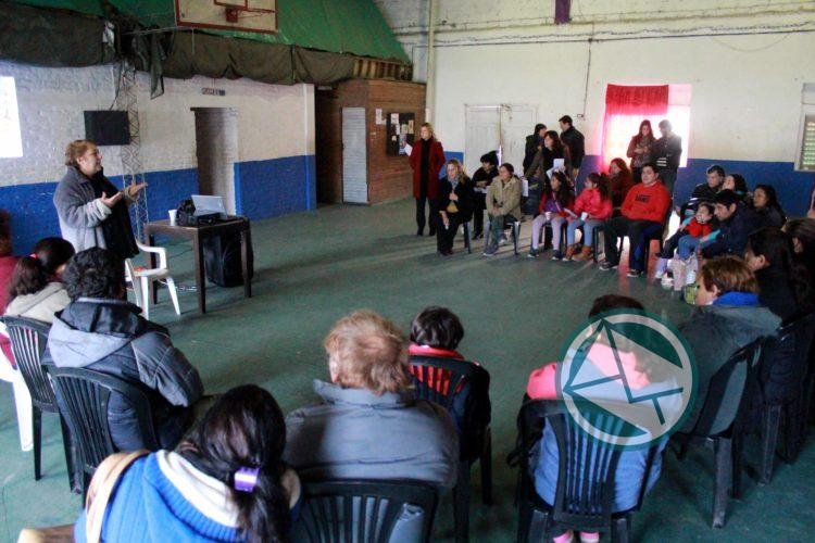 Saintout participó de un encuentro contra el abuso sexual infantil en Villa Elvira