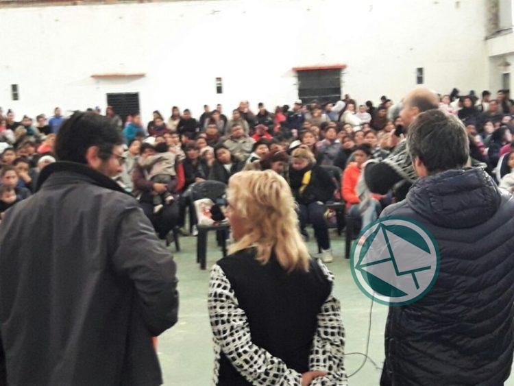 De cara al cierre de la campaña, Vamos realizó una asamblea masiva con vecinos de Melchor Romero De cara al cierre de la campaña, Vamos realizó una asamblea masiva con vecinos de Melchor Romero