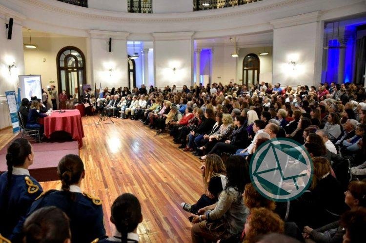Distinguen a mujeres platenses destacadas por su labor institucional y social Distinguen a mujeres platenses destacadas por su labor institucional y social