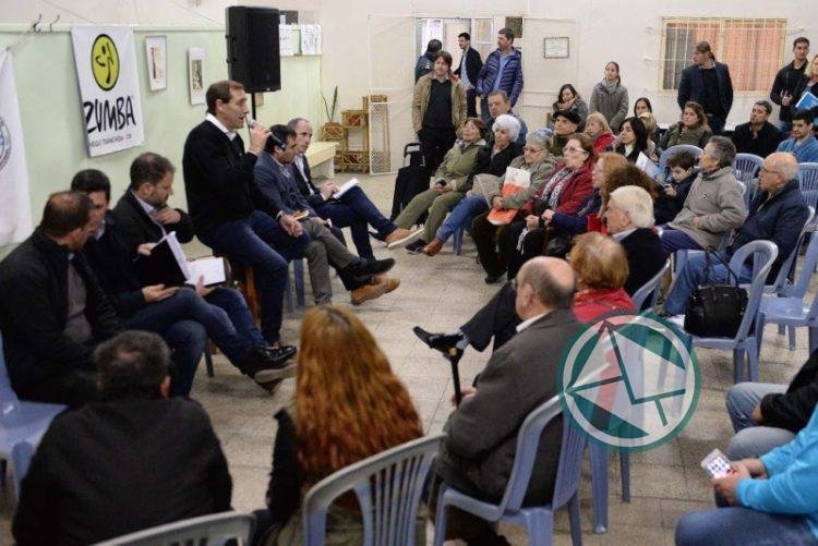 Garro: "Para seguir transformando la ciudad es importante avanzar juntos y escuchándonos" Garro: "Para seguir transformando la ciudad es importante avanzar juntos y escuchándonos"