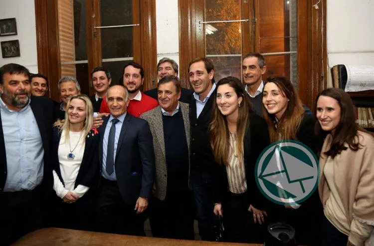 Garro y Salvador encabezaron acto en la Junta Central de la UCR