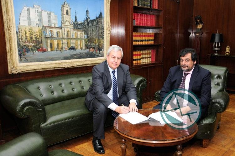 IOMA y Fiscalía de Estado firman convenio