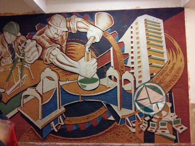 La Universidad Tecnológica Nacional cuenta con un mural representativo en ingeniería