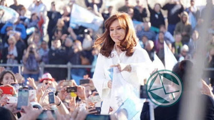 Cristina relanzó la campaña hacia octubre: “No quiero trabajo precarizado ni democracia precarizada”