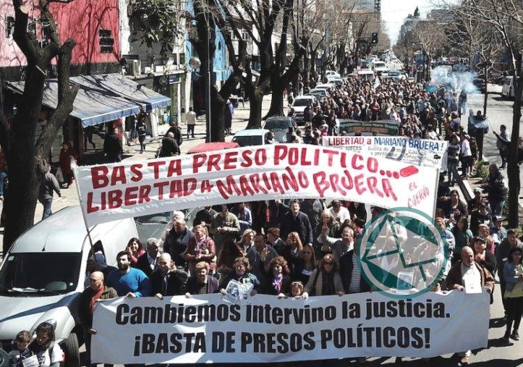 La marcha por la libertad de Mariano Bruera fue masiva La marcha por la libertad de Mariano Bruera fue masiva