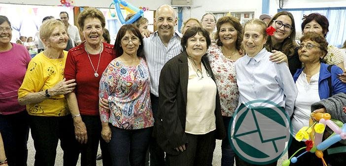 Ocaña en campaña destaca que Macri lleve adelante la "Reparación Histórica" a jubilados Ocaña en campaña destaca que Macri lleve adelante la "Reparación Histórica" a jubilados