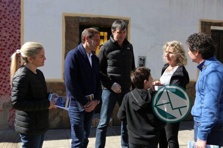 Garro y Bullrich timbrearon la campaña en La Plata