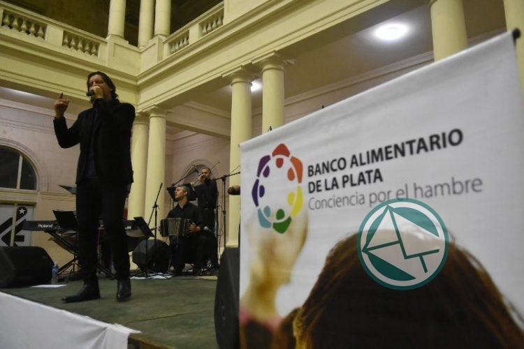 El tango y la solidaridad tuvieron su cita en el Pasaje Dardo Rocha El tango y la solidaridad tuvieron su cita en el Pasaje Dardo Rocha