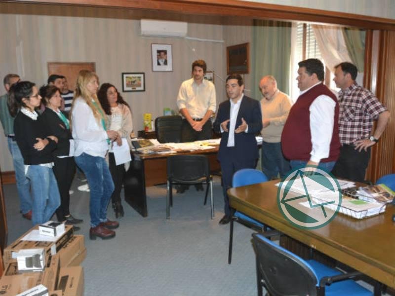 Más computadoras para dependencias municipales de Berisso