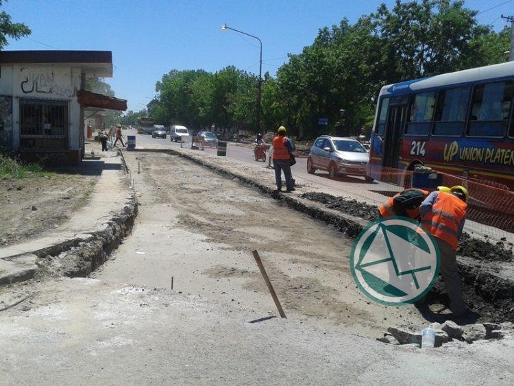 Obras de reparación del hormigón en Avenida Génova y 158