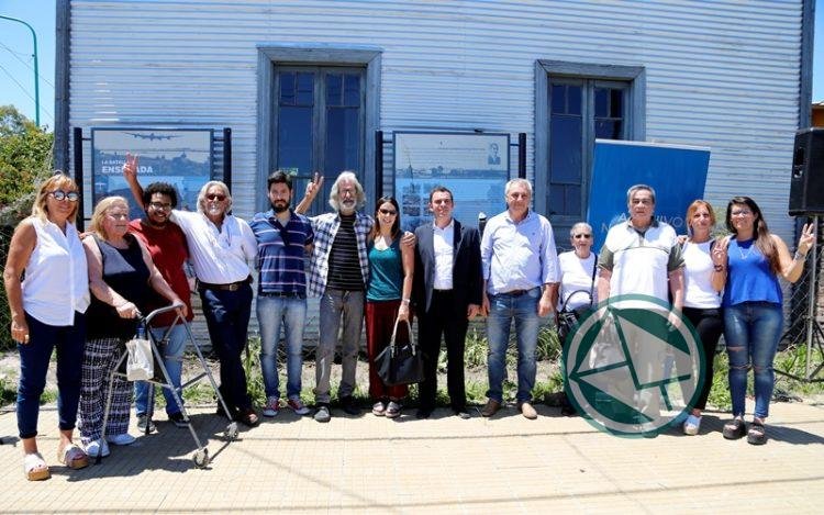 Señalamiento comositio de la Memoria de la Casa de "Cholo" Ortiz en el barrio Campamento