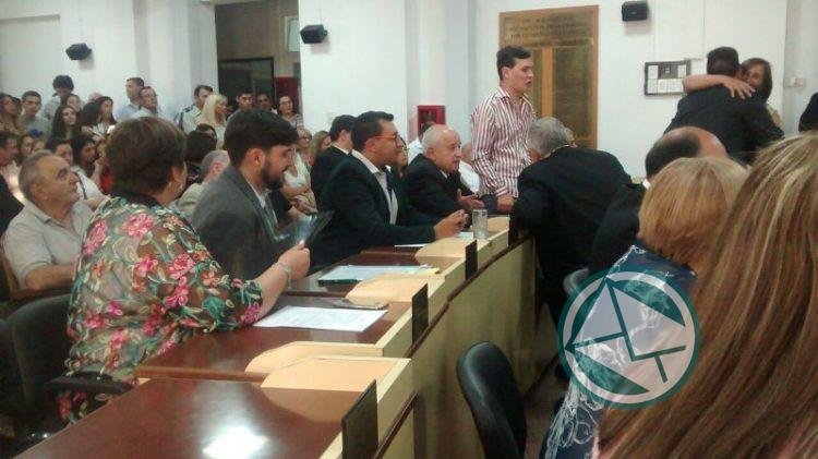 Asunción de ediles en Berisso: Cambiemos la grieta por un vallado
