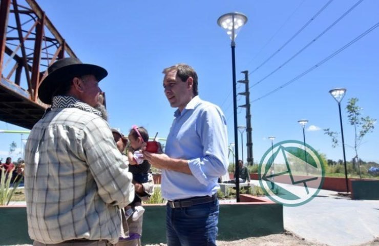 Garro visitó el barrio ‘Puente de Fierro’ y recorrió el avance de las importantes obras Garro en Puente de Fierro1