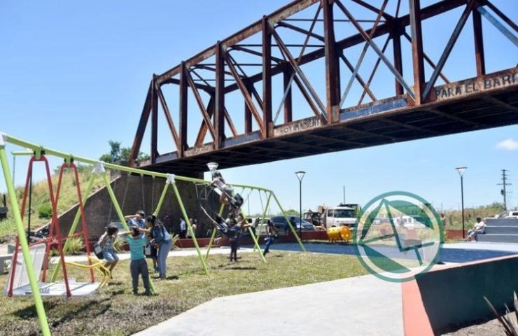 Garro visitó el barrio ‘Puente de Fierro’ y recorrió el avance de las importantes obras Garro en Puente de Fierro2