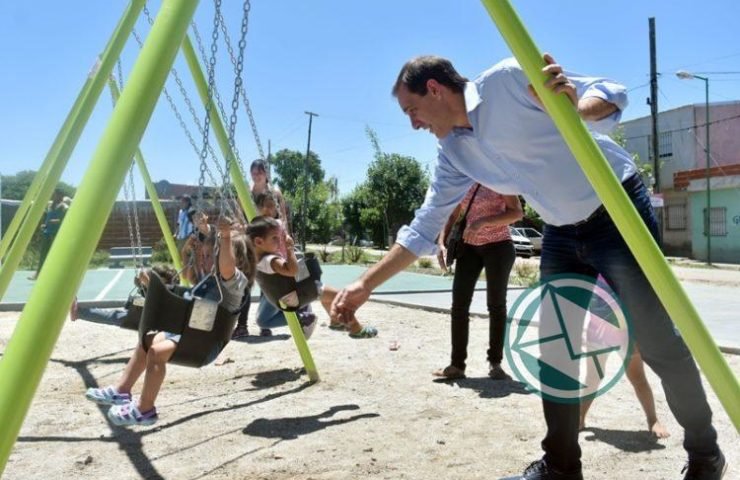 Garro visitó el barrio ‘Puente de Fierro’ y recorrió el avance de las importantes obras Garro en Puente de Fierro4