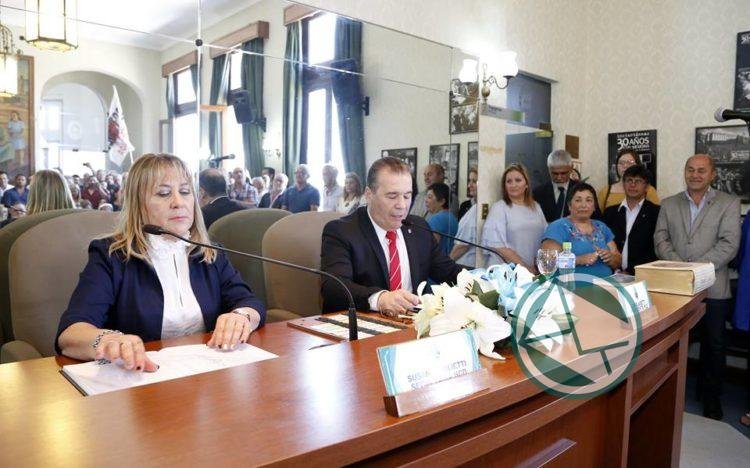 11 contra 8: Asumieron los nuevos concejales en Ensenada y el "Sekismo" mantiene la mayoría