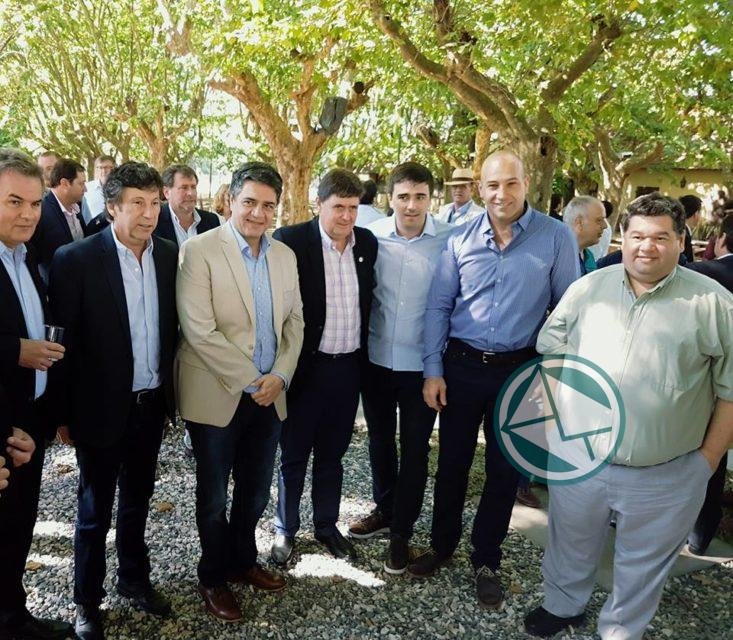 Nedela en el Foro de Intendentes de Cambiemos para asirse de los lineamientos de Vidal