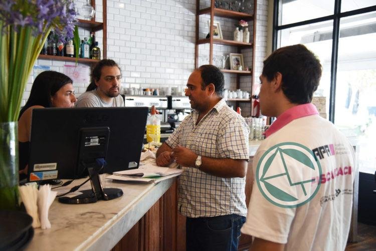 Operativos de control sobre el uso del espacio público en La Plata