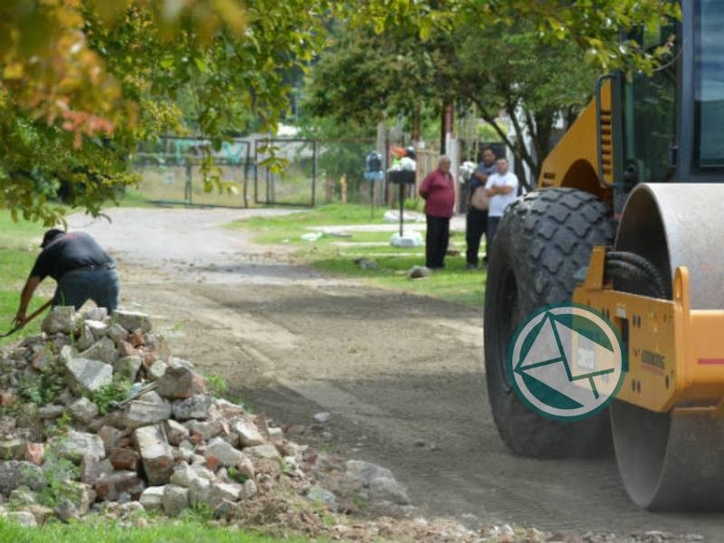 Reparación de calles de tierra en La Franja Reparación de calles de tierra en La Franja