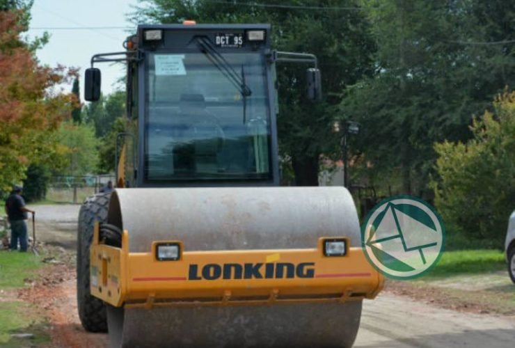 Reparación de calles de tierra en La Franja2