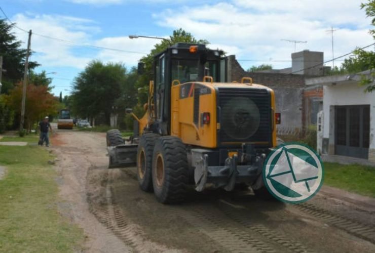 Reparación de calles de tierra en La Franja4