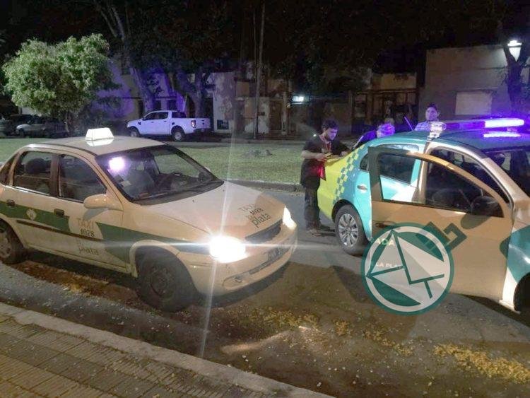 La Plata sigue a la caza de taxis y remises truchos La Plata sigue a la caza de taxis y remises truchos
