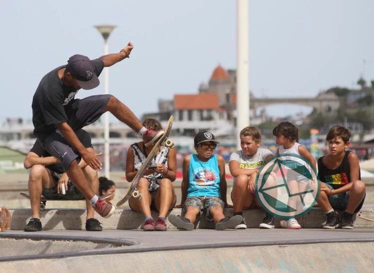 Clínicas deportivas en "La Feliz" y el sobresaliente Bristol Skate Park