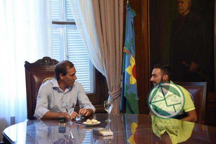 Garro recibió al inspector de tránsito agredido