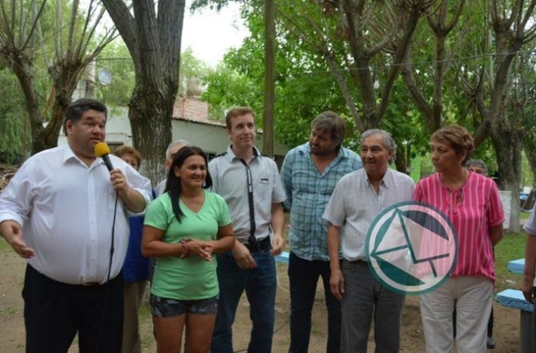 Nedela acompañó a los Adultos Mayores en la Colonia Municipal02