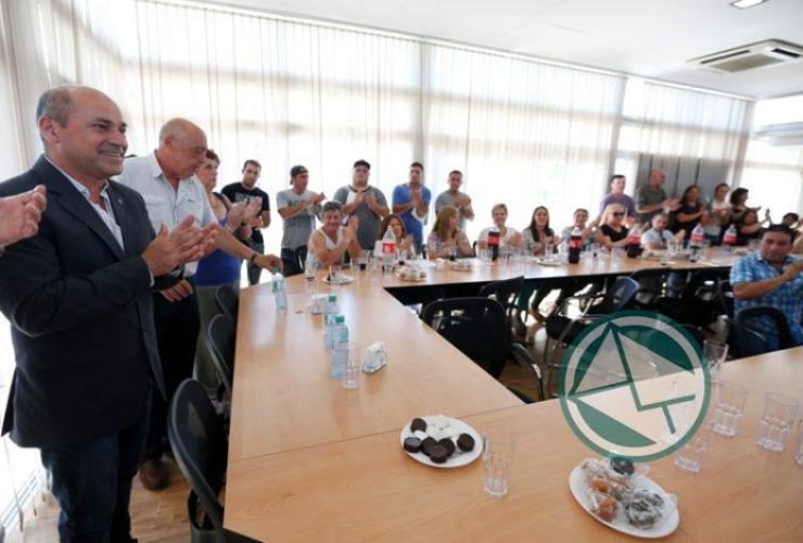 Secco hizo efectivo los 100 pases a la planta municipal2