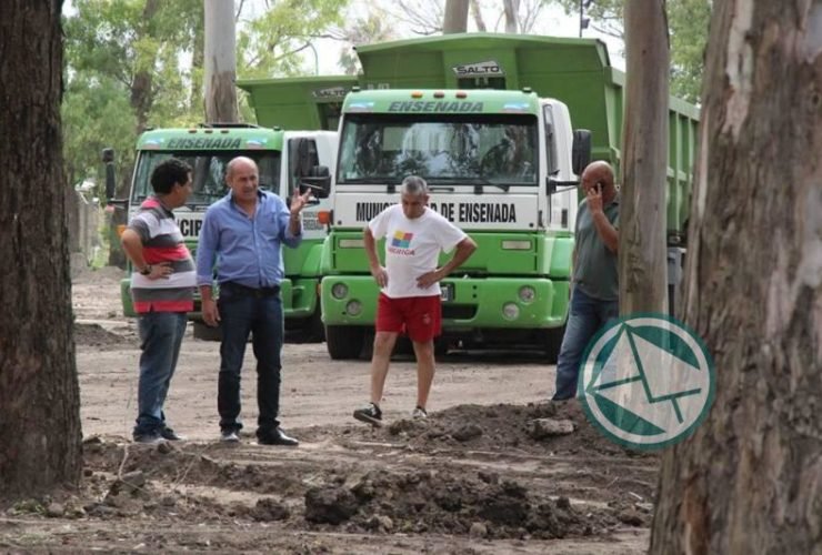 Secco supervisó la obras del Parque del Bicentenario de El Dique Secco supervisó la obras de Parque del Bicentenario de El Dique03