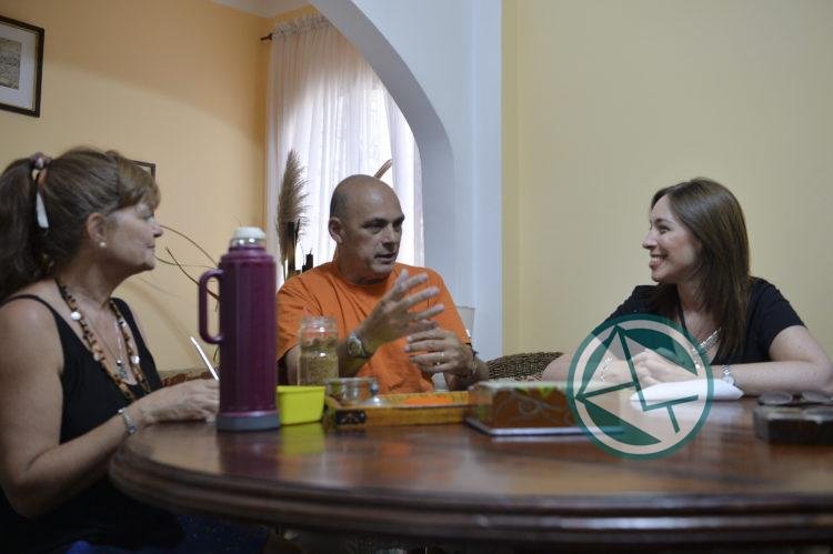Vidal tomó unos mates en Varela y visitó un taller de juguetes y muebles Vidal tomó unos mates en Varela y visitó un taller de juguetes y muebles