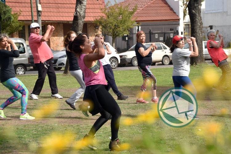 Cambio de horarios de la clases de zumba y gimnasia libres en La Plata por las altas temperaturas Cambio de horarios de la clases de zumba y gimnasia libres en La Plata por las altas temperaturas