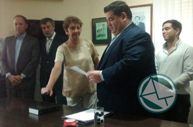 Ana Lara asume