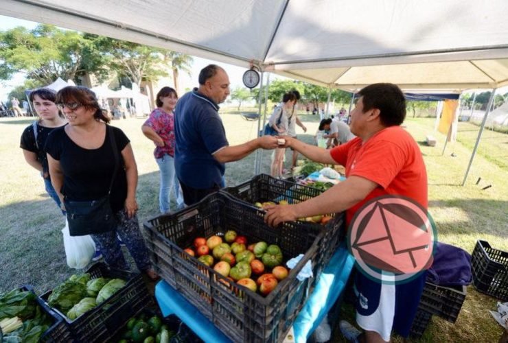 Este fin de semana se desarrolló la 14° Fiesta el Tomate Platense 01