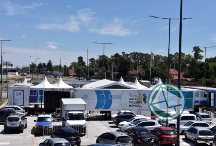 Finocchiaro inauguró cursos de formación profesional en la Matanza 01