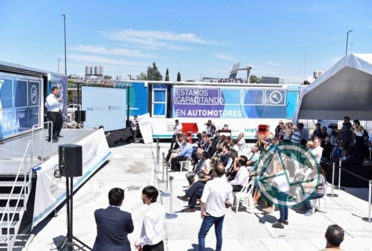 Finocchiaro inauguró cursos de formación profesional en la Matanza 03