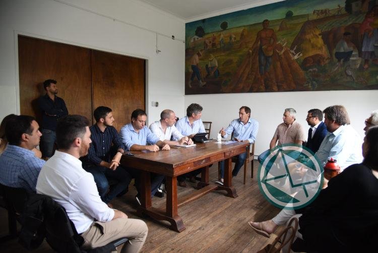 Garro reunió a su Gabinete en la delegación de Los Hornos