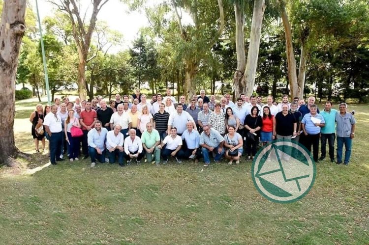 En su plan de austeridad Jorge Nedela le bajó el 10% a su planta política que casi representa la mitad del gasto en sueldos En su plan de austeridad Jorge Nedela le bajó el 10% a su planta política que casi representa la mitad del gasto en sueldos
