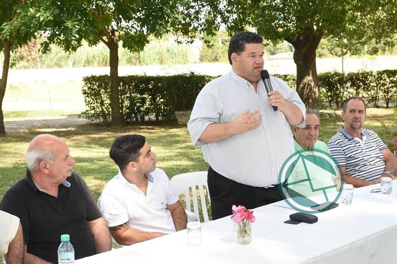 El retiro de gabinete de Nedela en el Quincho Municipal