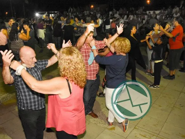 Presentaciones para este domingo en el festival "Los Siete Domingo de Folclore" en Berisso
