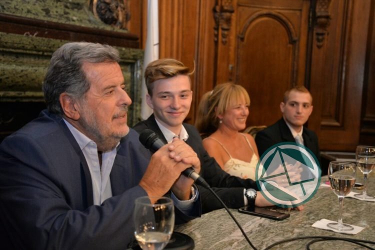 Elustondo: “La tecnología y el saber sirven para igualar, cerrar las brechas e incluir” Elustondo: “La tecnología y el saber sirven para igualar, cerrar las brechas e incluir”
