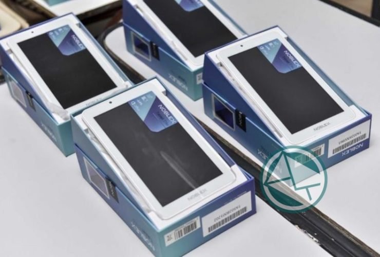 Asistiré: se entregaron tablets para la toma de asistencia a los alumnos Asistire entrega de tablets05