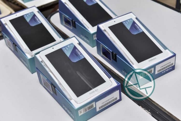 Asistiré: se entregaron tablets para la toma de asistencia a los alumnos